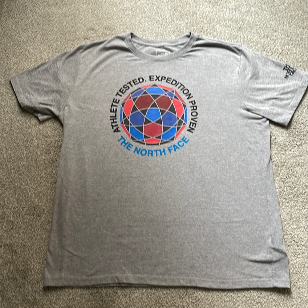Men’s The North Face T-shirt. Size XL. Color grey.